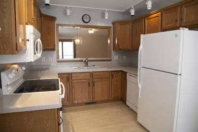 1045 Saddle Ridge, Portage, WI 53901 - Photo 10