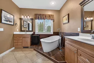 609 Meadowbrook Ln, Waunakee, WI 53597 - Photo 16