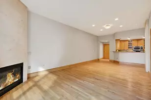360 W Washington Ave, Madison, WI 53703 - Photo 4