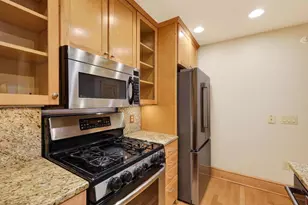 360 W Washington Ave, Madison, WI 53703 - Photo 16