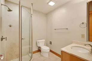 360 W Washington Ave, Madison, WI 53703 - Photo 32