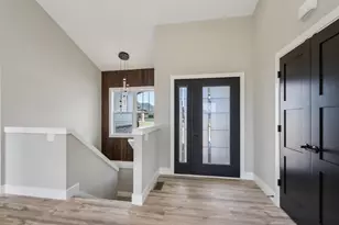 224 Falcon Ct, Sauk City, WI 53583 - Photo 4