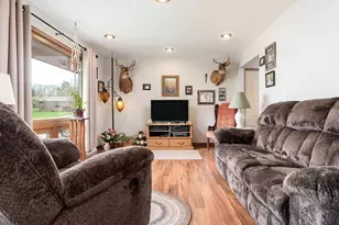 718 Crist Rd, Beloit, WI 53511 - Photo 14