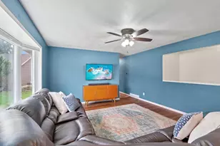 890 Blaser Ct, Sun Prairie, WI 53590 - Photo 4