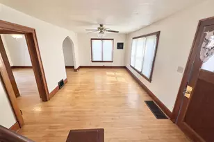 612 Madison St, Beaver Dam, WI 53916 - Photo 6