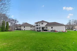 6104 Brunet Island Ct, Mcfarland, WI 53558 - Photo 8