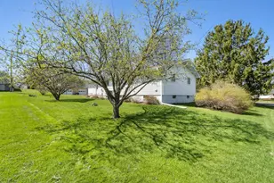 105 Pine St, Ridgeville, WI 53533 - Photo 40