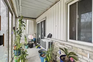 2434 Independence Ln, Madison, WI 53704 - Photo 12