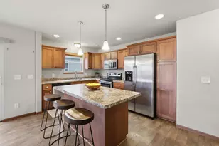 705 Reflection Dr, Verona, WI 53593 - Photo 12