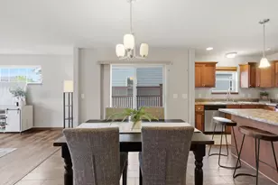 705 Reflection Dr, Verona, WI 53593 - Photo 10