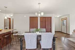705 Reflection Dr, Verona, WI 53593 - Photo 22