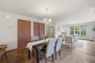 705 Reflection Dr, Verona, WI 53593 - Photo 4