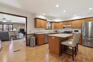 630 Bobs Dr, Plover, WI 54467 - Photo 10