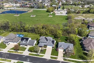 2646 Saw Tooth Dr, Fitchburg, WI 53711 - Photo 8