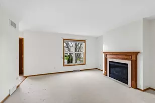 7833 Wood Reed Dr, Madison, WI 53719 - Photo 10