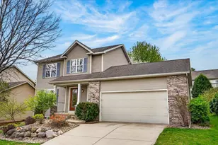 7833 Wood Reed Dr, Madison, WI 53719 - Photo 2
