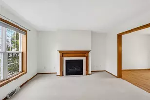 7833 Wood Reed Dr, Madison, WI 53719 - Photo 8