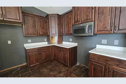 1621 Sapphire Way, Sun Prairie, WI 53590 - Photo 8