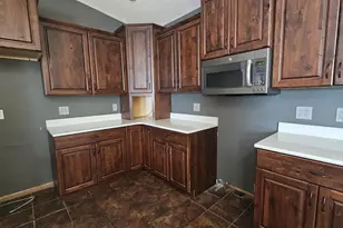1621 Sapphire Way, Sun Prairie, WI 53590 - Photo 8