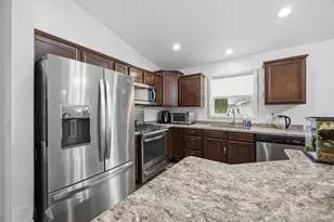 8 Gailen Ln, Milton, WI 53563 - Photo 16