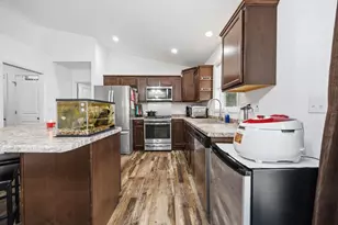 8 Gailen Ln, Milton, WI 53563 - Photo 12