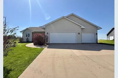 702 East Street, Clinton, WI 53525 - Photo 2