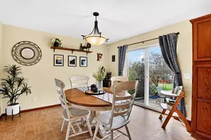 10 Banner Cir, Madison, WI 53718 - Photo 10
