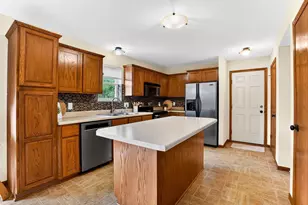 10 Banner Cir, Madison, WI 53718 - Photo 18