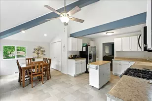 W9354 Oakland Rd, Cambridge, WI 53523 - Photo 18