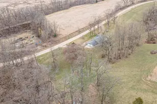 13800 W Valley Rd, East Dubuque, IL 61025 - Photo 38