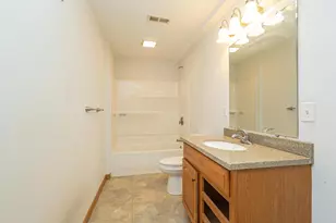 13800 W Valley Rd, East Dubuque, IL 61025 - Photo 24