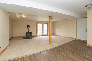 13800 W Valley Rd, East Dubuque, IL 61025 - Photo 20