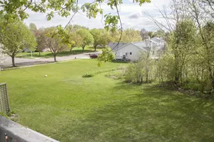 819 Spellman St, Mount Horeb, WI 53572 - Photo 24