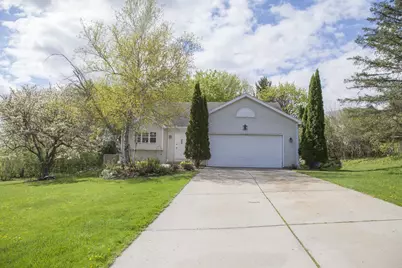 819 Spellman Street, Mount Horeb, WI 53572 - Photo 36