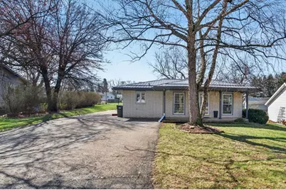 4389 Curry Lane, Windsor, WI 53598 - Photo 2