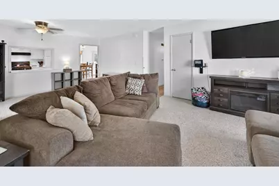 4389 Curry Lane, Windsor, WI 53598 - Photo 8