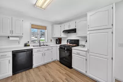 4389 Curry Lane, Windsor, WI 53598 - Photo 12
