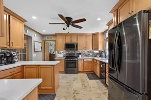 688 Bliven Rd, Edgerton, WI 53534 - Photo 6