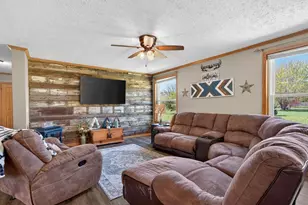 688 Bliven Rd, Edgerton, WI 53534 - Photo 16