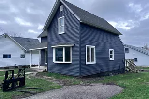 202 N East St, La Valle, WI 53941 - Photo 4