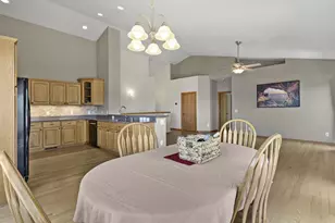 2934 Winter Park Pl, Madison, WI 53719 - Photo 8
