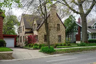 1913 Regent St, Madison, WI 53726 - Photo 2