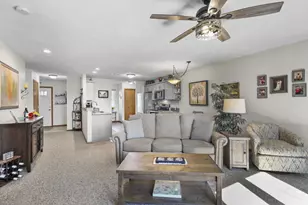 532 Plum Tree Dr, Janesville, WI 53536 - Photo 8