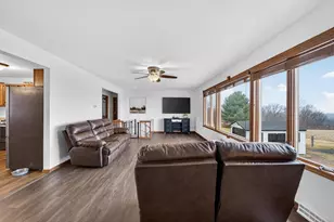 106 Dougherty Ct, Ridgeway, WI 53582 - Photo 8