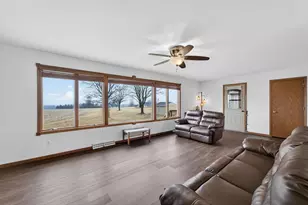 106 Dougherty Ct, Ridgeway, WI 53582 - Photo 6