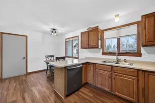 106 Dougherty Ct, Ridgeway, WI 53582 - Photo 10
