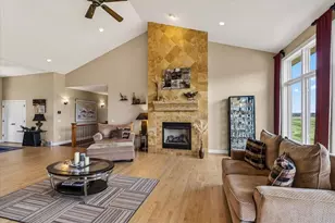1053 Winged Foot Dr, Oregon, WI 53575 - Photo 12