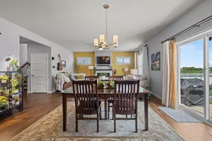 1317 Black Stallion Dr, Madison, WI 53718 - Photo 16
