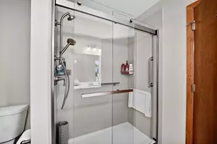 5124 Merwood Ln, Madison, WI 53718 - Photo 16