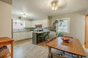 5104 Maher Ave, Madison, WI 53716 - Photo 6